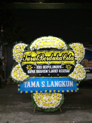 Papan Bunga Duka di Dukupuntang