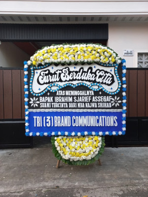 Papan Bunga Duka di Dukupuntang